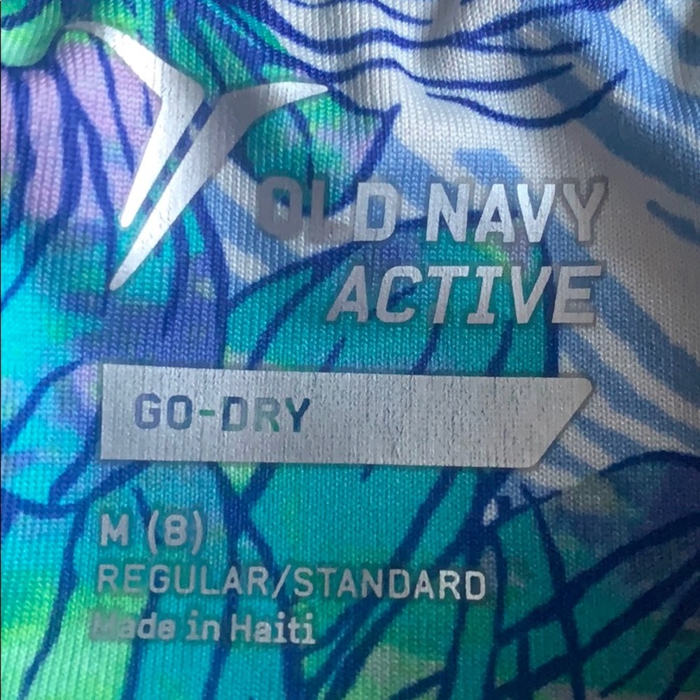Old navy go-dry capris